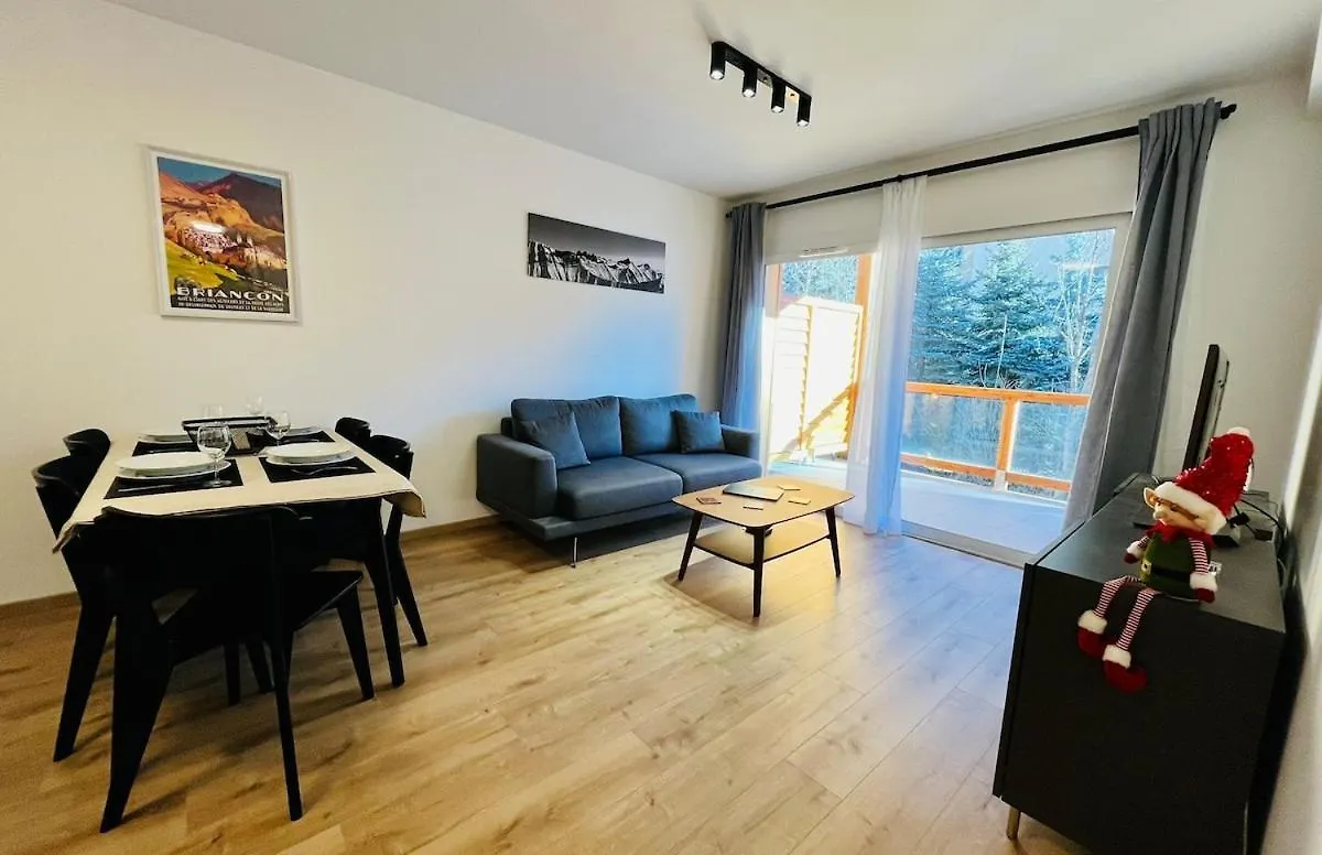 2-Bedroom Apt By The Ski Gondola Briançon