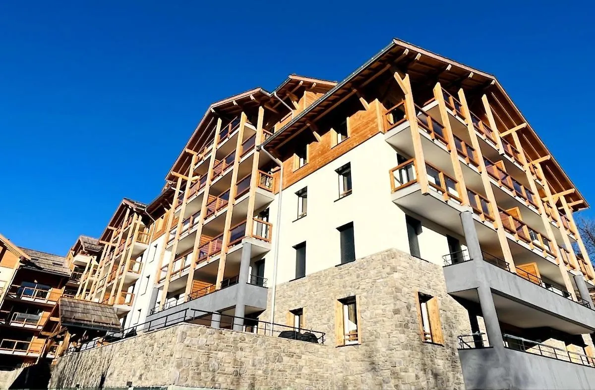2-Bedroom Apt By The Ski Gondola Briancon  Briancon (Hautes-Alpes)